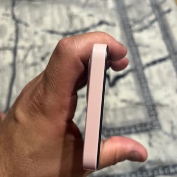 Reeder Kusurlu Telefon İçin Ekstra Ücret Talebi ve Garanti Kapsamında Çözüm Sunulmaması