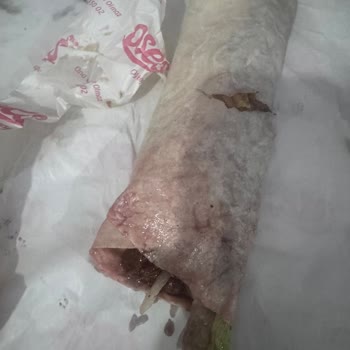 Oses Çiğköfte'den Aldığım Dürümler Dağılmış Ve Yenmeyecek Kadar Kötüydü