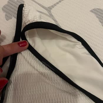 Penti'den Aldığım Bikini Takımında Renk Atması Sorunu