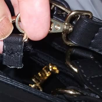 Yeni Alınan Nine West Çantanın Askı Yerinin Kısa Sürede Kopması