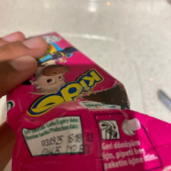 Bozuk Ve Küflü Süt Ürünü, Yetersiz Müşteri Hizmeti