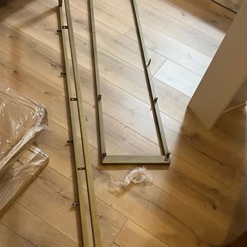 Teslim Edilen Mobilyalarda Eksik Ve Hasarlı Parçalar Üç Aydır Çözülmedi