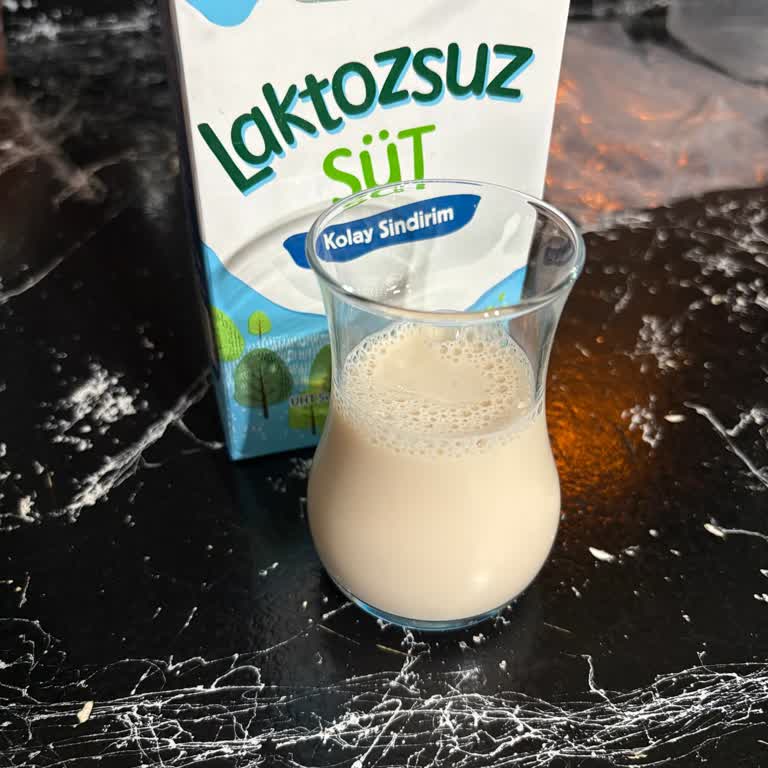 Laktozsuz Süt Pembe Renkte Çıktı Değişim Talep Ediyorum