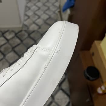 İlk Kullanımda Ayakkabı Tabanında Soyulma Ve Garanti Belgesi Eksikliği