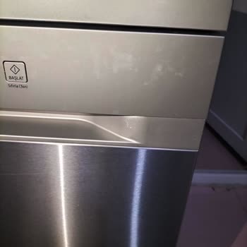 Samsung Bulaşık Makinesinde Renk Solması Ve Servis Mağduriyeti