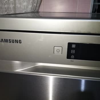 Samsung Bulaşık Makinesinde Renk Solması Ve Servis Mağduriyeti
