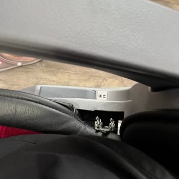 Mersin Nur Turizm Otobüsünde Emniyet Kemeri Eksikliği Ve İlgisiz Yaklaşım