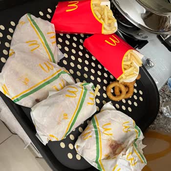 Eksik Ve Dökülen Ürünler Nedeniyle Maddi Zarara Uğradım, Çözüm Bekliyorum