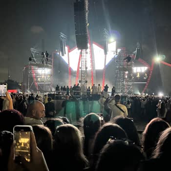 Konserde Görüş Engellendi, Güvenlik Ve Sağlık Yetersiz Kaldı!