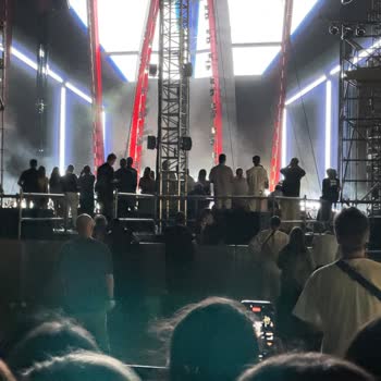 Konserde Görüş Engellendi, Güvenlik Ve Sağlık Yetersiz Kaldı!