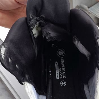 Kısa Sürede Parçalanan Ayakkabı Ve Sonuçsuz İnceleme Süreci