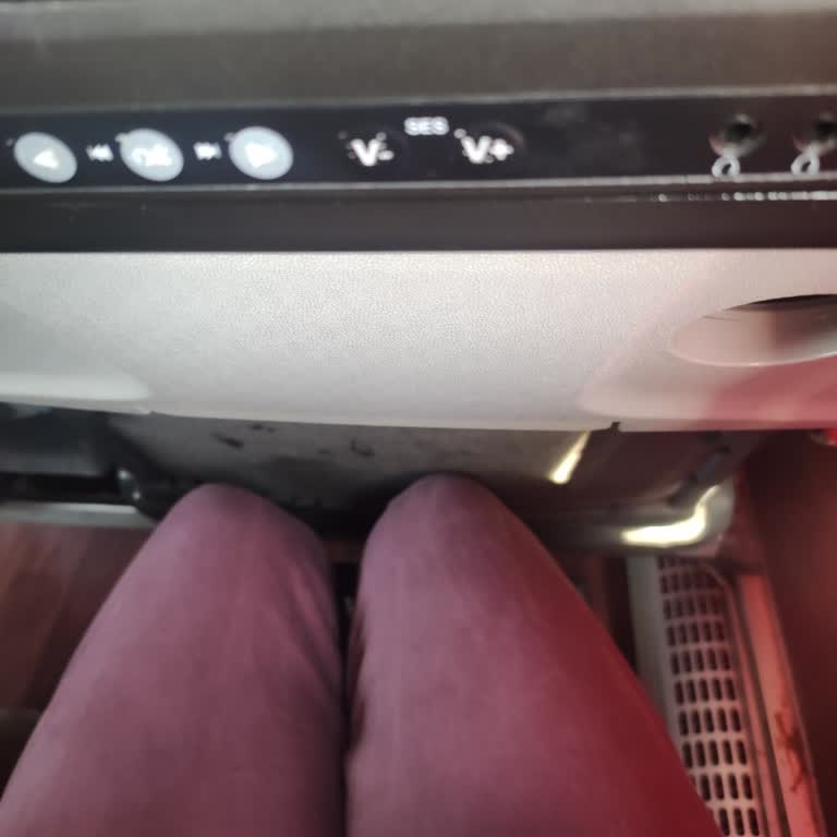 Varan Turizm Yolculuğunda Gecikme, Konfor Eksikliği Ve Güvenlik Endişesi