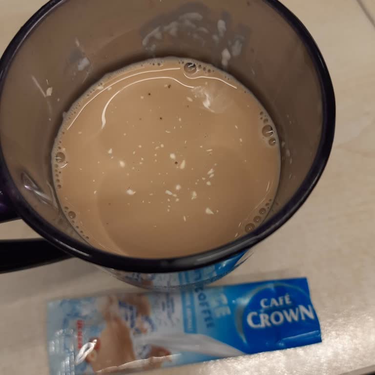 BİM'den Alınan Cafe Crown Soğuk Kahvede Beyaz Parçacıklar Ve İade Sorunu