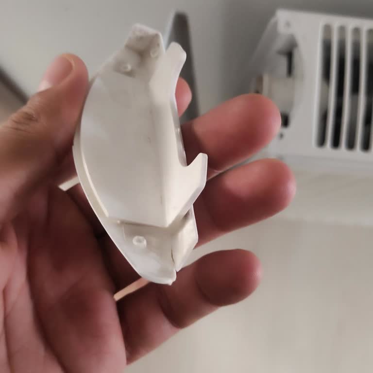 Copa Kalorifer Peteği Yan Kapakları Kırıldı, Yedek Parça Bulamıyorum