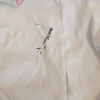 Çamaşır Makinesi Çamaşırları Deliyor, Servis Çözüm Sunmuyor