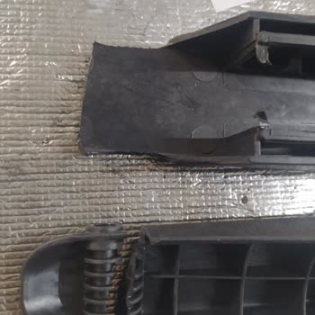 Nurgaz Sandalye Kolçakları Kırıldı, Garanti Ve Müşteri Memnuniyeti Sağlanmadı