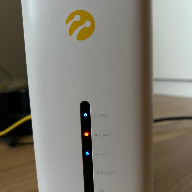 Sürekli Kesilen İnternet Nedeniyle Mağduriyet Yaşıyorum