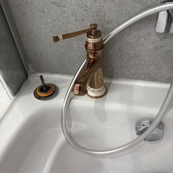 Otel Hizmet Eksikliği ve Ücret İadesi Talebi