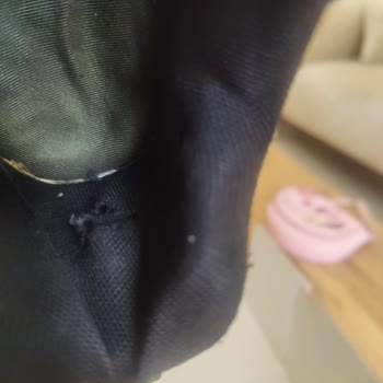 Kısa Sürede Yırtılan Ayakkabılar İçin Mağduriyetimin Giderilmesini Talep Ediyorum