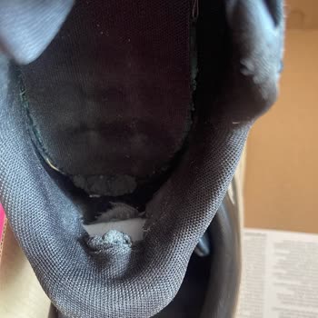 FLO Puma Ayakkabıda Yırtılma Ve Garanti Mağduriyeti