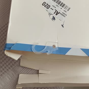 Boyner Hijyen Standartlarına Uymayan İç Giyim Ürünleri Ve Sorunlu Kargo Teslimatı