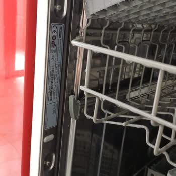 Servis Personelinin Şahsi Hesabına Ödeme İstemesi Ve Garanti Kapsamı Belirsizliği