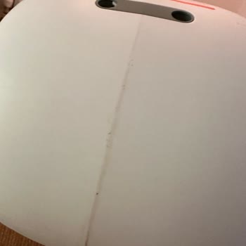 Kedi Tuvaleti Sürekli Sızdırıyor, Müşteri Hizmetleri Çözüm Sunmuyor