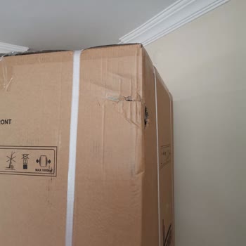 Kartur Kırık Ve Yamuk Buzdolabı, Sorumsuz Kargo Ve İlgisiz Müşteri Hizmetleri