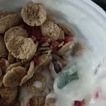 Küflü Yoğurt Tüketimi Sonrası Sağlık Sorunu Yaşadım