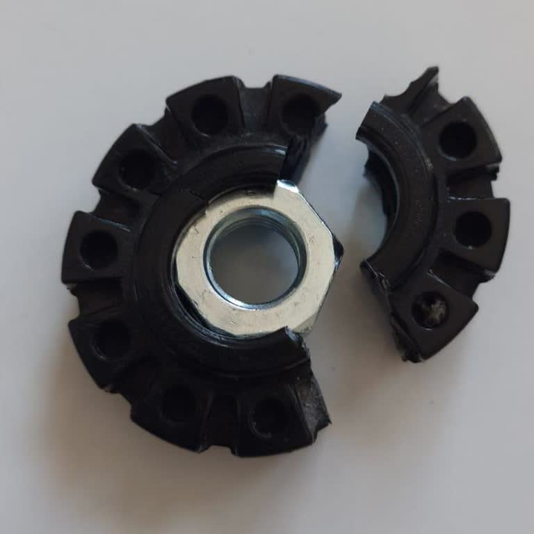 LG Buzdolabı Ayağında Tekrarlayan Kırılma Ve Yetersiz Müşteri Hizmeti