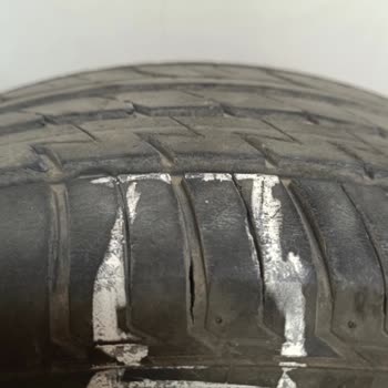 Lassa Greenways Lastikte Garanti Dışı Bırakılan Yarık Mağduriyeti