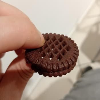 Aldığım Bisküvide Tekrar Kıl Çıkması Ve Hijyen Sorunu