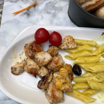 Tavuk Dünyası'nda Porsiyonların Gramajı Sürekli Eksik Geliyor, Çözüm Bekliyorum