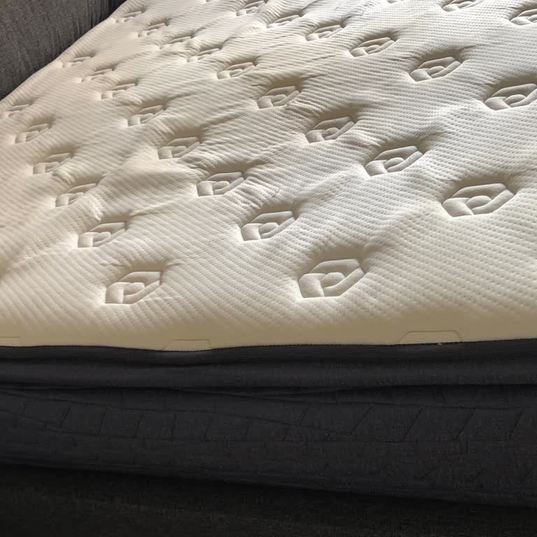 Garanti Kapsamındaki Yatakta Çökme Sorunu Ve Ücretsiz Değişim Talebi Reddedildi