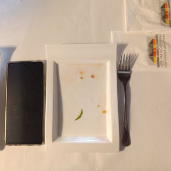 Orta Avrupa Turunda Sachsengang Otel'de Kahvaltı Ve Konaklama Sorunları