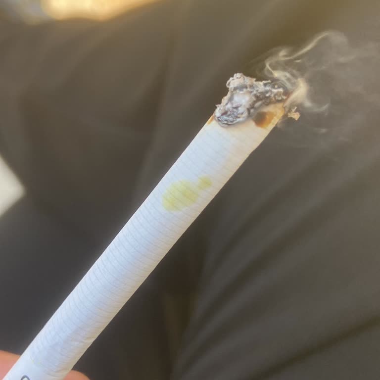 Marlboro Touch Blue Sigaralarda Sürekli Sarı Leke Sorunu Endişe Yaratıyor