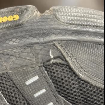 Skechers Ayakkabı Kısa Sürede Yıprandı, Garanti Süreci Mağduriyet Yarattı