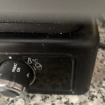 Garanti Kapsamında Tost Makinesi Çatladı, Destek Alamadım