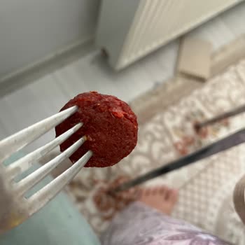 Namet Sucukta Kıl Çıktı Müşteri Hizmetleri Çözüm Sunmadı