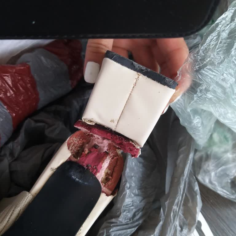 Modamizbir.com Kusurlu Ayakkabı Nedeniyle Sağlık Sorunu ve İlgisiz Müşteri Hizmetleri