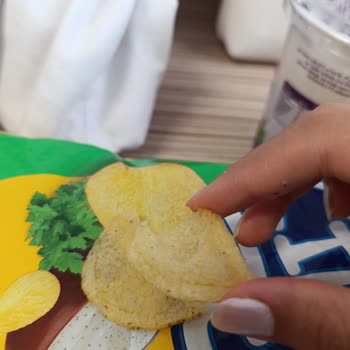 Cips Paketinden Çıkan Kıl Hijyen Endişesi Yarattı