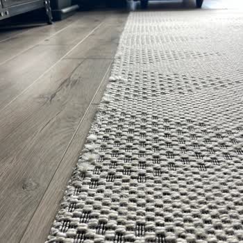 Aldığım Halı Kısa Sürede Bozuldu Mağaza İlgisiz Kaldı