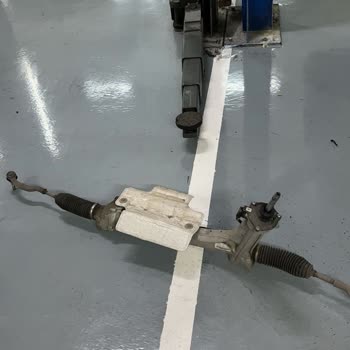 11.000 Km’de Direksiyon Arızası, Serviste Çözümsüz Kaldı Ve Mağduriyet Yaşıyorum