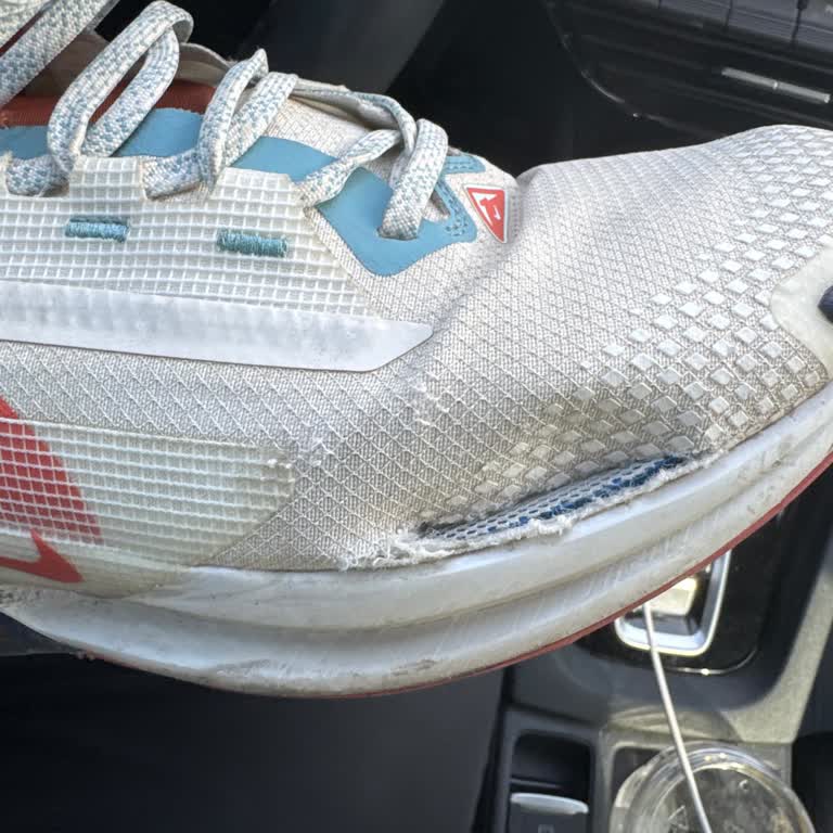 Boyner'den Aldığım Nike Ayakkabı Kısa Sürede Bozuldu, İade Talebim Karşılanmadı