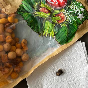 Kuruyemiş Paketinden Taş Çıktı, Dişim Kırıldı