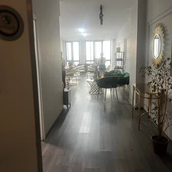 Hana Nail Salon’da Şeffaf Olmayan Ücretlendirme ve Kötü Davranış