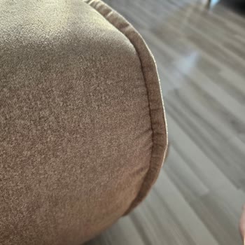 Kelebek Mobilya Koltuk Takımında Tüylenme Ve Özensiz Kumaş Değişimi Hayal Kırıklığı