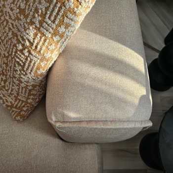 Kelebek Mobilya Koltuk Takımında Tüylenme Ve Özensiz Kumaş Değişimi Hayal Kırıklığı