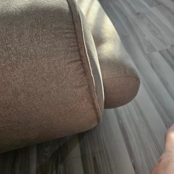 Kelebek Mobilya Koltuk Takımında Tüylenme Ve Özensiz Kumaş Değişimi Hayal Kırıklığı