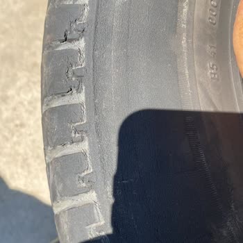 Aldığım Lastikler İlanla Uyuşmuyor, İade Talebim Karşılanmadı